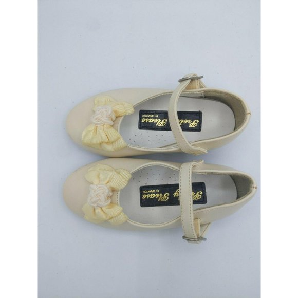 Pretty Please By Granton Toddler shoes - size 5 - Picture 3 of 4